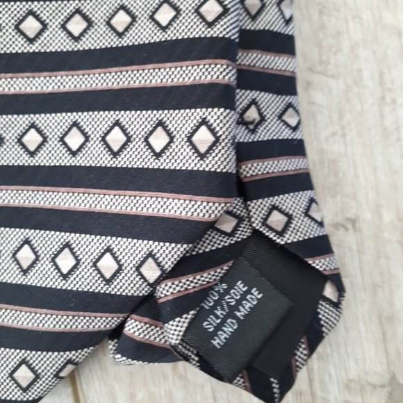 Alexander Julian Necktie 100% Silk - Picture 2 of 3